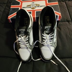 Men's Black and White Sneakers